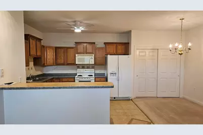 1114  Hastings Ct #101, Racine, WI 53406 - Photo 9