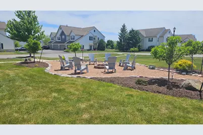 1114  Hastings Ct #101, Racine, WI 53406 - Photo 25