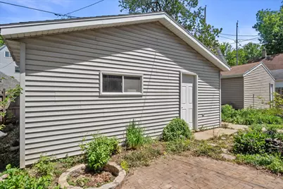 3314 N Newhall St, Milwaukee, WI 53211 - Photo 33