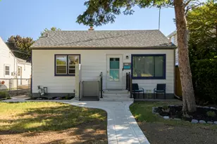 9035 W Lisbon Ave, Milwaukee, WI 53222 - Photo 1