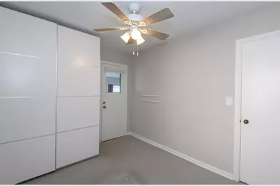 9035 W Lisbon Ave, Milwaukee, WI 53222 - Photo 9