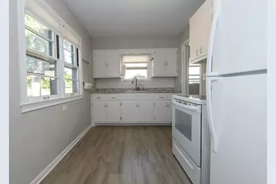 9035 W Lisbon Ave, Milwaukee, WI 53222 - Photo 25