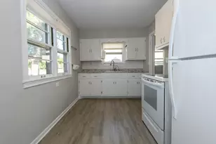 9035 W Lisbon Ave, Milwaukee, WI 53222 - Photo 25