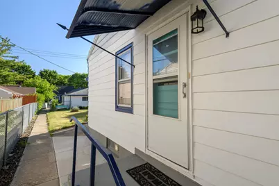 9035 W Lisbon Ave, Milwaukee, WI 53222 - Photo 15