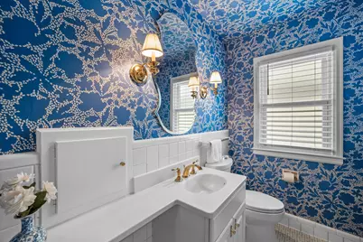 4919 N Diversey Blvd, Whitefish Bay, WI 53217 - Photo 9
