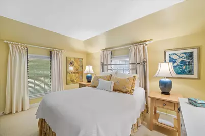 4919 N Diversey Blvd, Whitefish Bay, WI 53217 - Photo 23