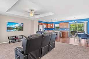 1423 E Longneedle Ln, Elkhorn, WI 53121 - Photo 7