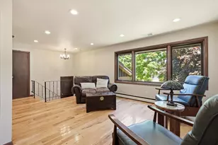 6085 Trail Ridge Dr, Greendale, WI 53129 - Photo 3