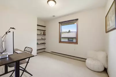 6085  Trail Ridge Dr, Greendale, WI 53129 - Photo 19