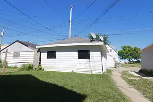 3716 N 36th St, Milwaukee, WI 53216 - Photo 33