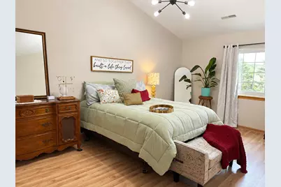 2205 N University Dr #5, Waukesha, WI 53188 - Photo 9