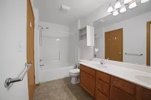 1226 Peninsula Ln, Whitewater, WI 53190 - Photo 7