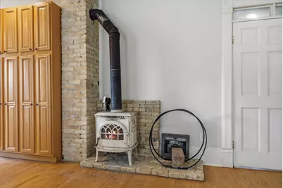 2521 N Pierce St, Milwaukee, WI 53212 - Photo 5