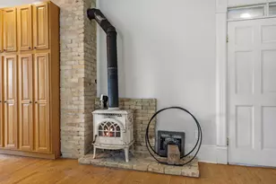 2521 N Pierce St, Milwaukee, WI 53212 - Photo 5