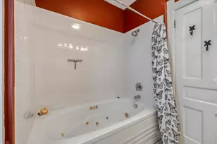 2521 N Pierce St, Milwaukee, WI 53212 - Photo 15