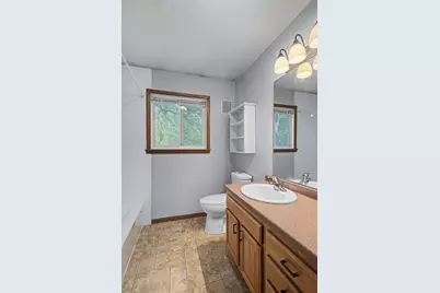 400  Derek Ave #402, Holmen, WI 54636 - Photo 13