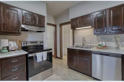 1580 S 79th St #1582, West Allis, WI 53214 - Photo 21