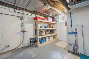 1900 E Marion St, Shorewood, WI 53211 - Photo 31