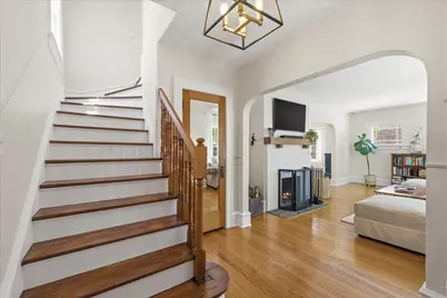 1900 E Marion St, Shorewood, WI 53211 - Photo 5