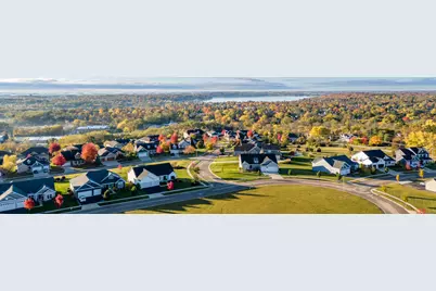 550  Ridgeview Ct, Lake Geneva, WI 53147 - Photo 3