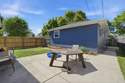 4554 S Vermont Ave, Saint Francis, WI 53235 - Photo 35