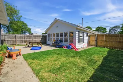 4554 S Vermont Ave, Saint Francis, WI 53235 - Photo 37