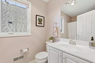 1527 N Cass St #A, Milwaukee, WI 53202 - Photo 23