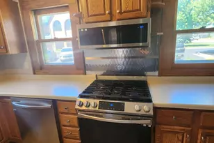 1604 Main St, Racine, WI 53182 - Photo 17