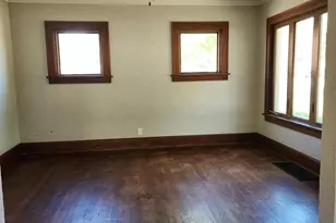 1604 Main St, Racine, WI 53182 - Photo 9