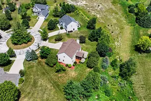 400 Cedar Bluffs Ct, Slinger, WI 53086 - Photo 29