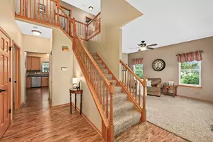 400 Cedar Bluffs Ct, Slinger, WI 53086 - Photo 3