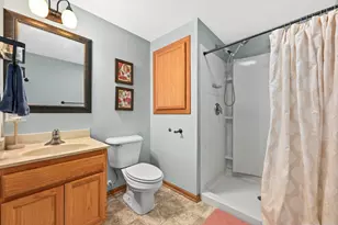 400 Cedar Bluffs Ct, Slinger, WI 53086 - Photo 27