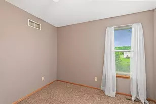400 Cedar Bluffs Ct, Slinger, WI 53086 - Photo 19