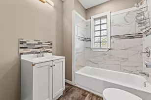 446 N 28th St, Milwaukee, WI 53208 - Photo 7