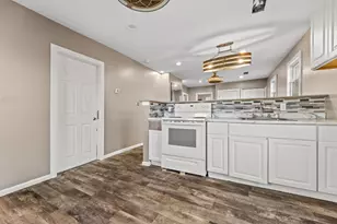 446 N 28th St, Milwaukee, WI 53208 - Photo 19