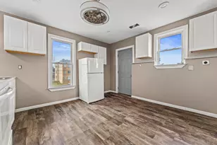 446 N 28th St, Milwaukee, WI 53208 - Photo 17