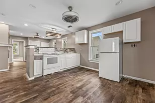 446 N 28th St, Milwaukee, WI 53208 - Photo 5