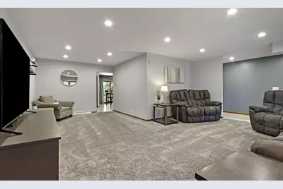 3625 S Brentwood Rd, New Berlin, WI 53151 - Photo 7
