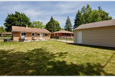 4115 N 94th St, Wauwatosa, WI 53222 - Photo 23