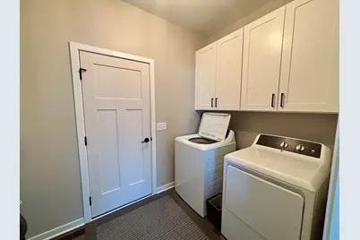 439  East St, Juneau, WI 53039 - Photo 27