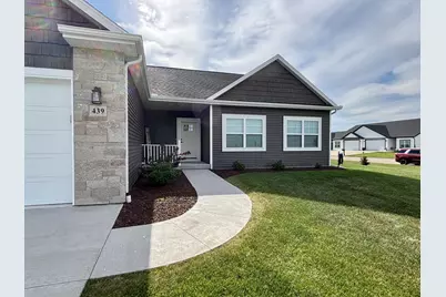 439  East St, Juneau, WI 53039 - Photo 3