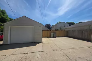 2545 S 66th St, Milwaukee, WI 53219 - Photo 7