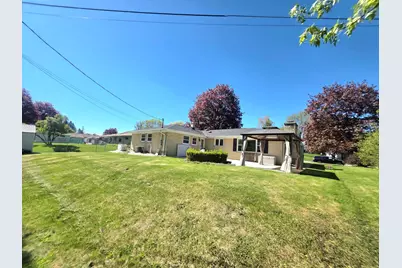 2532 S Seymour Pl, West Allis, WI 53227 - Photo 5