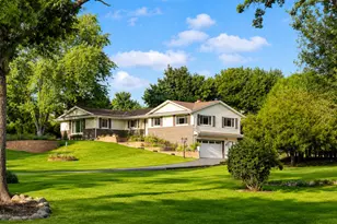 804 Lochtyn Ridge, Wales, WI 53183 - Photo 1