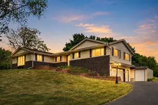 804 Lochtyn Ridge, Wales, WI 53183 - Photo 1