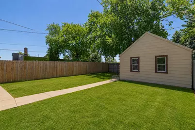 1931 W Kendall Ave, Glendale, WI 53209 - Photo 11