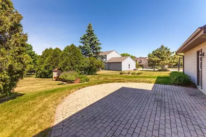 2230  Stony Ridge Dr, Waukesha, WI 53189 - Photo 45