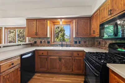 2230  Stony Ridge Dr, Waukesha, WI 53189 - Photo 13
