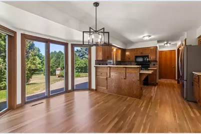 2230  Stony Ridge Dr, Waukesha, WI 53189 - Photo 19