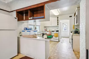 2571 N 51st St, Milwaukee, WI 53210 - Photo 9